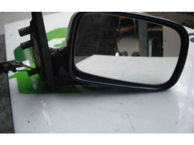 Зеркало (управляемое электричеством)     Skoda Felicia I 