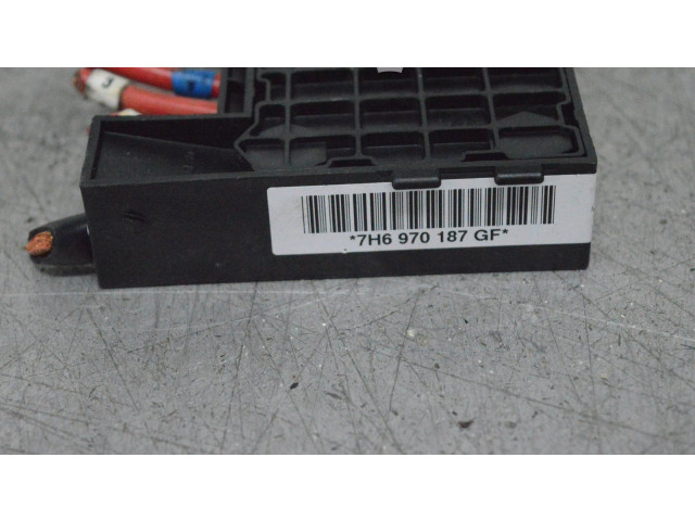 Блок предохранителей Volkswagen Transporter - Caravelle T5