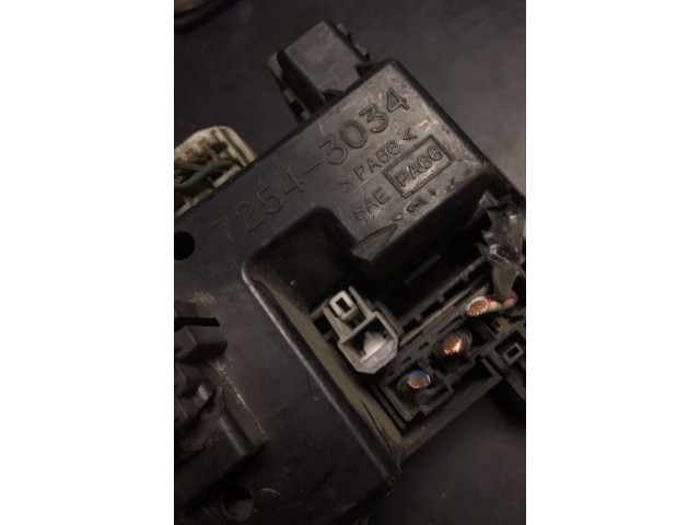 Pojistková skříňka 72543034 Mazda 626 1998