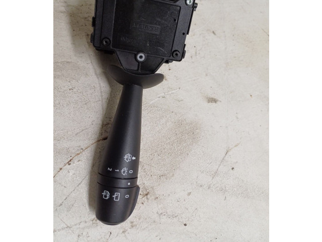 Ручка стеклоочистителей 8201168008 Dacia Duster