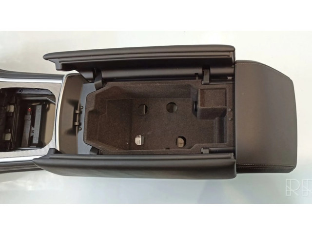 Центральная консоль