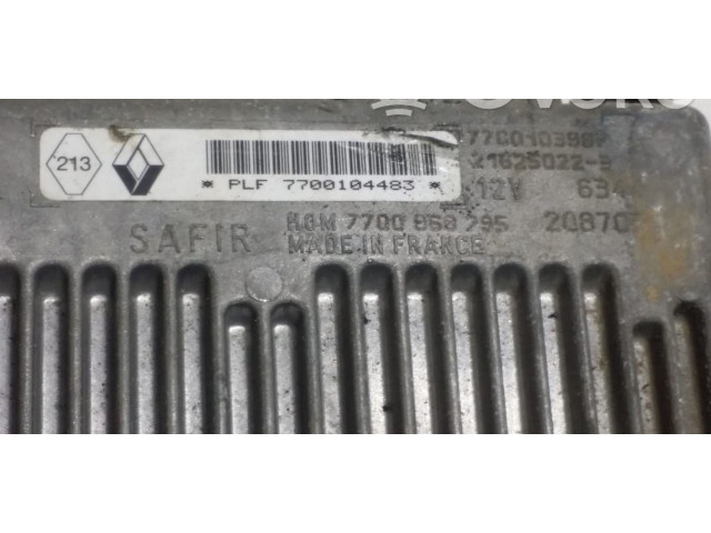 Блок управления двигателя 7700104483, 7700104483 Renault Twingo I