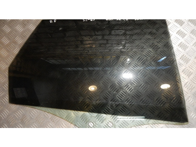 Основное стекло задних дверей