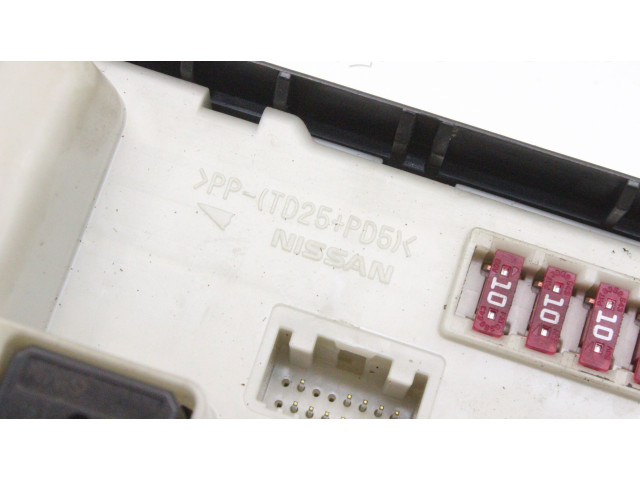 Pojistková skříňka 284B71BN0A Nissan 370Z 2013