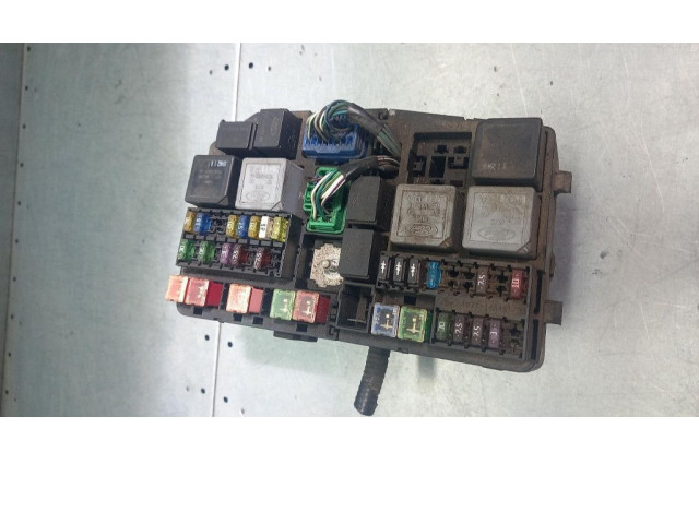 Turbodmychadlo Ящик предохранителей (комплект) Ford Mondeo Mk III