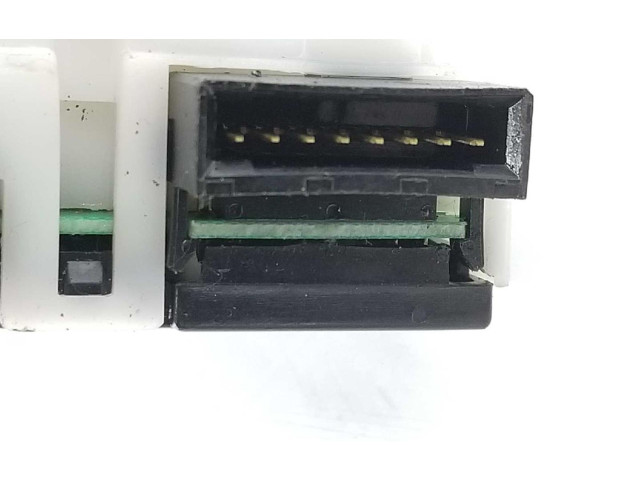 Ручка стеклоочистителей 25260EM00E, 25260EM00E   Nissan X-Trail T31