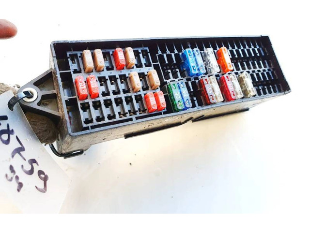 Pojistková skříňka Volkswagen Caddy 2006