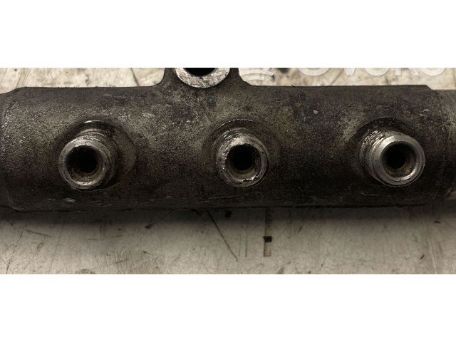 Vstřikovací lišta    Volvo XC70     