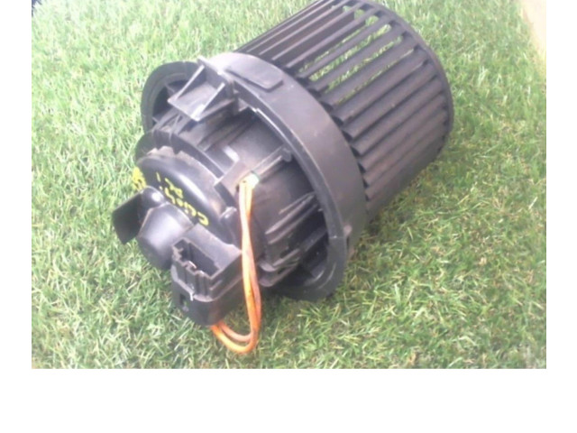 Вентилятор печки    272101005R, 272101005R   Renault Clio II