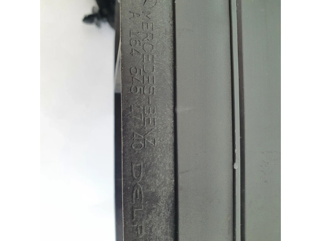 Блок предохранителей A1645402372   Mercedes-Benz R W251    