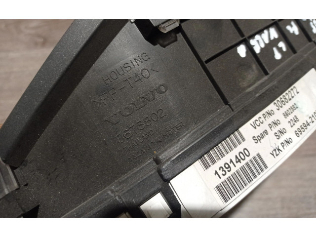 Панель приборов 1391400, 8673802 Volvo S60