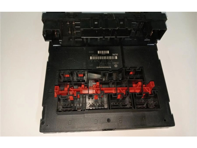 Блок предохранителей 3C0937049AJ, 0090012 Skoda Octavia Mk2 (1Z)