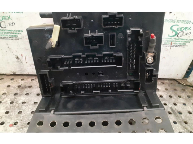 Блок предохранителей 97AG14A073EC   Rover Rover    