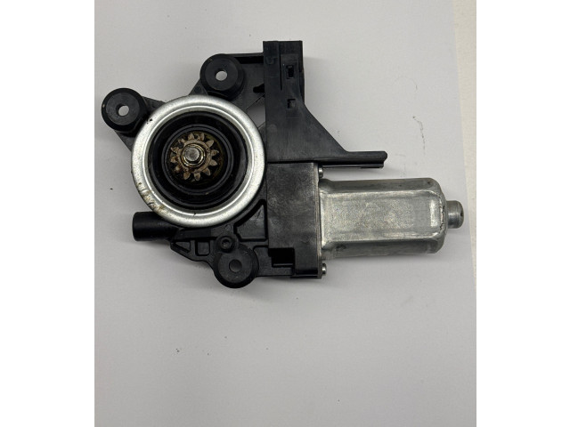 Pojistková skříňka Передний двигатель механизма для подъема окон 1174077B, 080403 Volvo XC70 2009