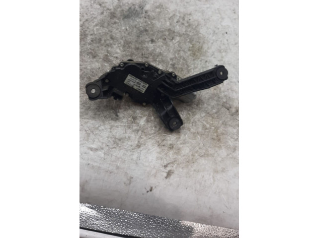 Двигатель стеклоочистителя заднего стекла