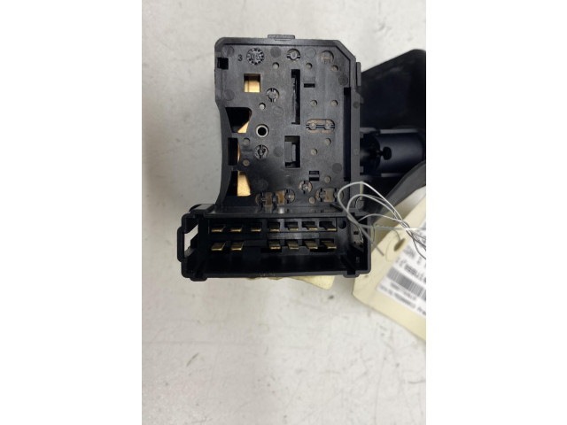 Ручка стеклоочистителей 6001548107 Dacia Logan I