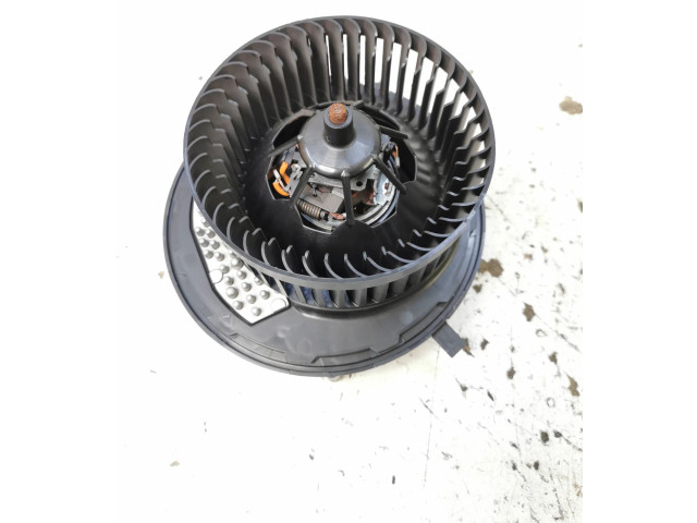 Вентилятор печки    5Q1819021F   Audi A3 S3 8V