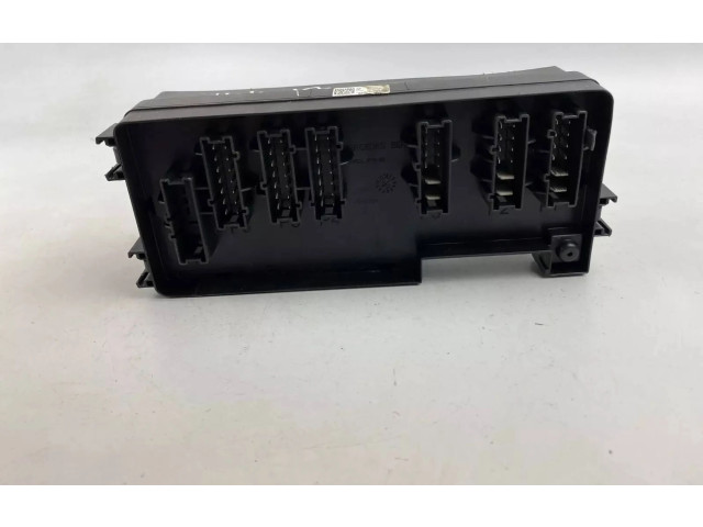 Pojistková skříňka A1645402372 Mercedes-Benz GL X164 2007