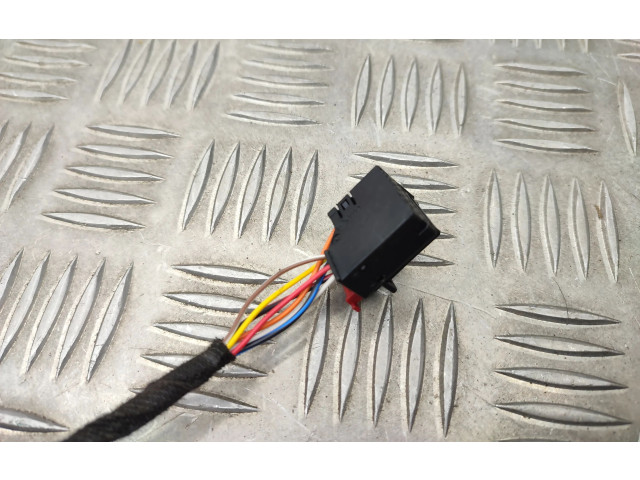 Зеркало электрическое        Skoda Yeti (5L)  2009 - 2017 года   