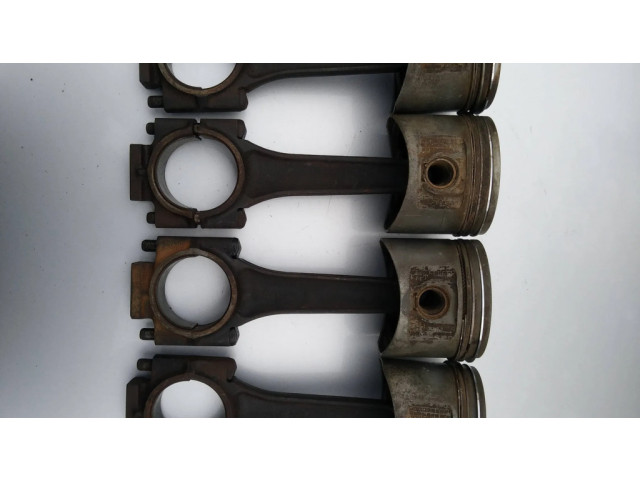  Поршень с шатуном  EAC405, EBC1324  Jaguar XJ SERIE 3 для бензинового двигателя 3.2