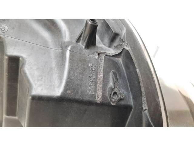 Передняя фара  