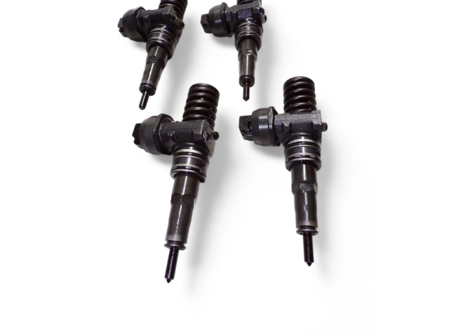 Vstřikovač 038130073AG, 0414720215 Seat Altea XL BXE