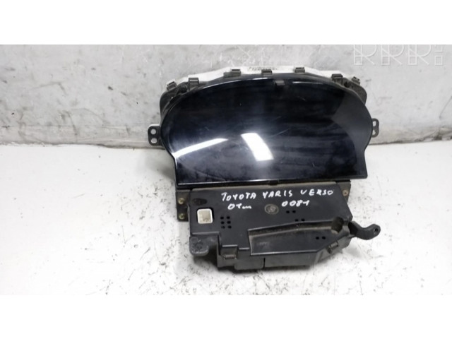 Přístrojová deska Toyota Yaris Verso 2000 8380052510, 4573000420