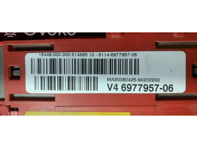 Pojistková skříňka 61146977957 BMW X6 E71 2008