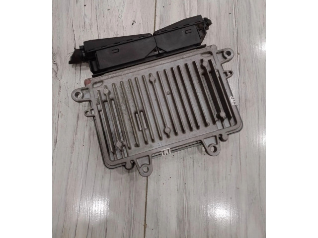 Блок управления двигателем Блок управления 0281012061 Mercedes-Benz A W169