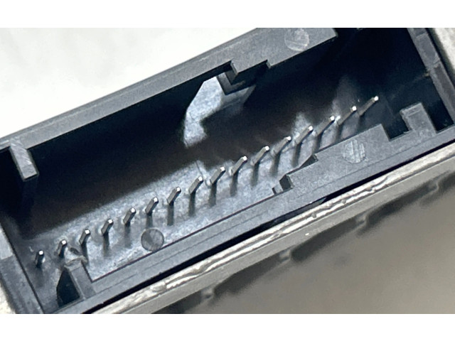 Датчик слепых зон A2139004831, 0D01833   Mercedes-Benz EQC