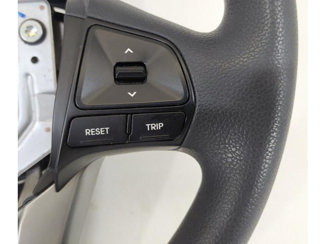 Руль KIA Rio 2006 - 2011 года 561301W000