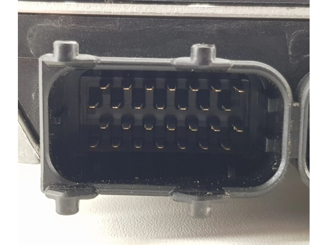 Блок управления двигателя 2D656477, M3P01ZFL3 Rover 25