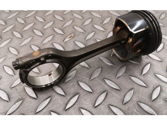 Píst 04EC Audi A1 CPTA