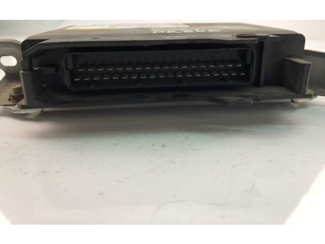 Řídící jednotka 8966105010 Toyota Carina T190 1995