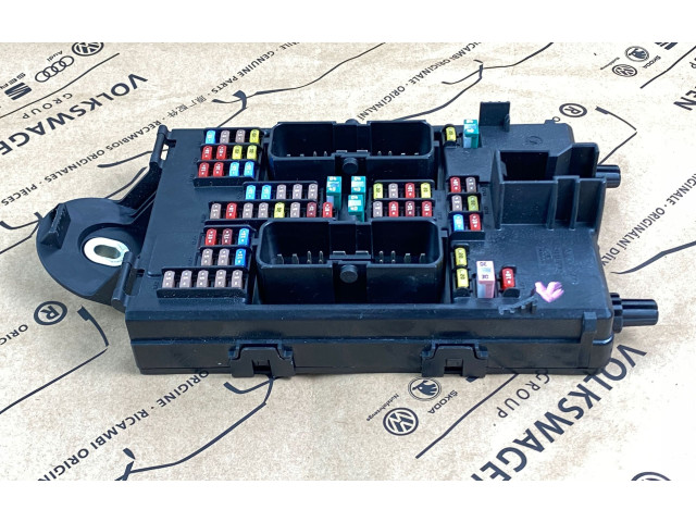 Блок предохранителей 31346672   Volvo XC90    