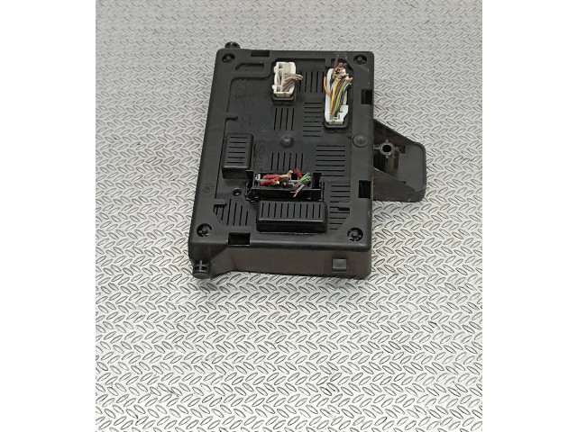 Блок комфорта 8201054128, 20083061   Renault Clio III   