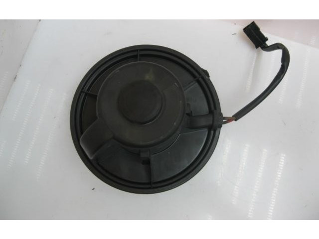 Вентилятор печки 893819021 Volkswagen Passat Alltrack