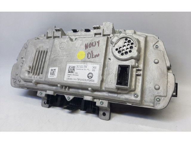 Панель приборов 5E3920774, 5E3920774 Skoda Octavia Mk4