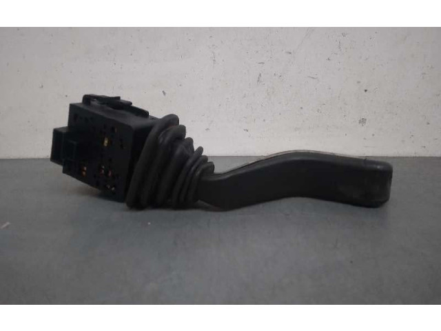 Ручка стеклоочистителей 09185417 Opel Meriva A