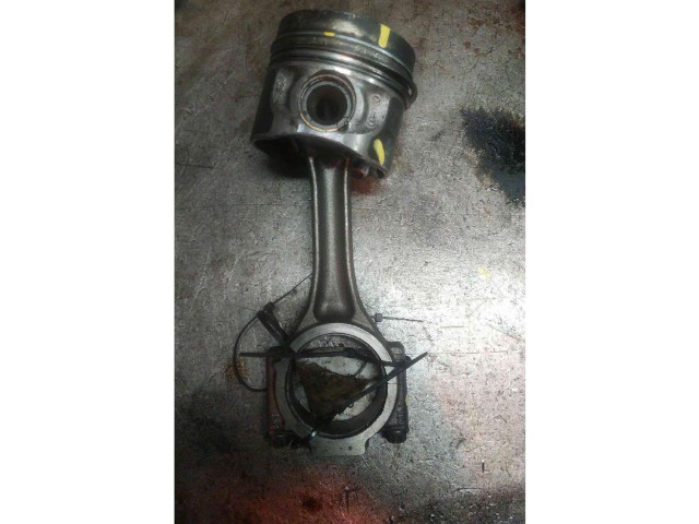 Поршень с шатуном    Volkswagen Golf Plus