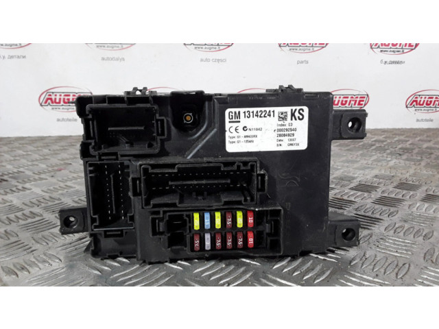 Pojistková skříňka 13142241 Opel Corsa D 2007
