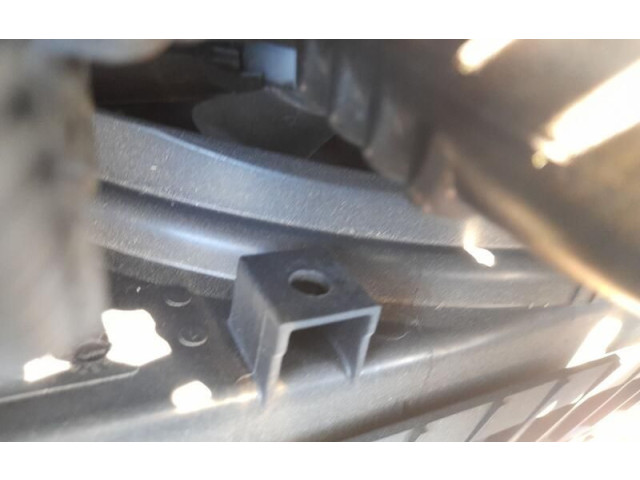 Вентилятор радиатора 214813070R Dacia Sandero