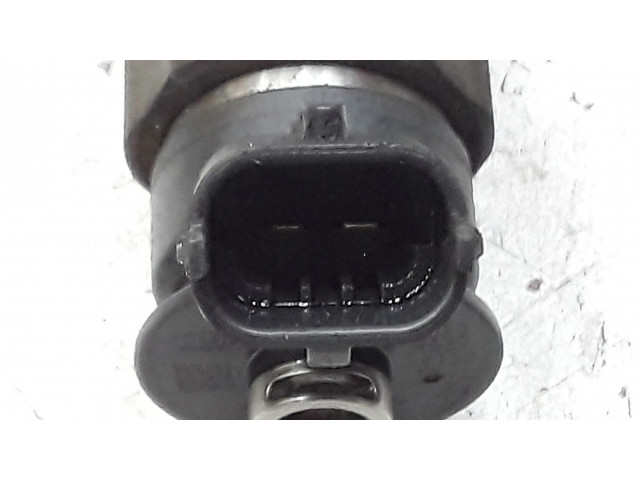 Vstřikovač 0445110311 Citroen C3 Picasso