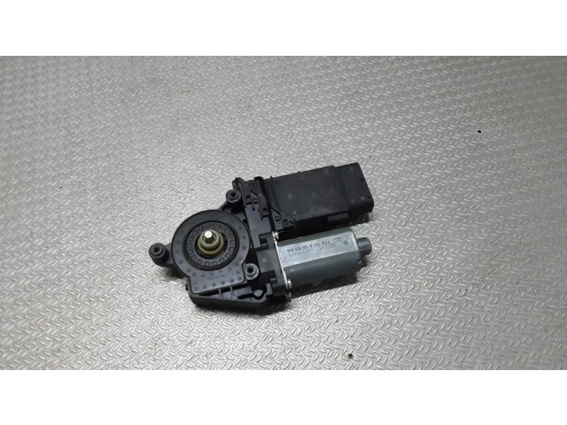 Передний двигатель механизма для подъема окон