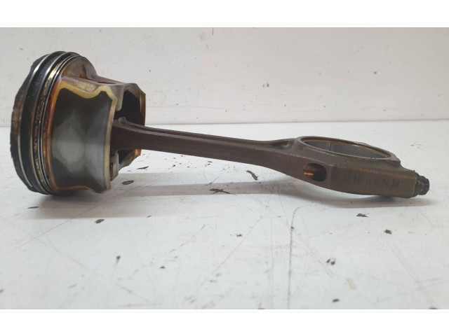 Шатун N46B18A 11247589535    BMW 3 E46  