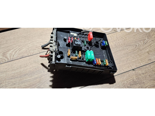 Pojistková skříňka 01718130 Volkswagen Tiguan 2015