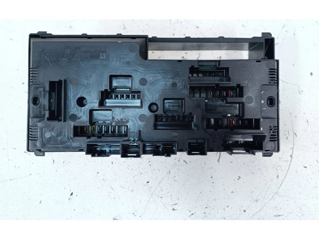 Блок предохранителей 9259467 BMW X3 F25