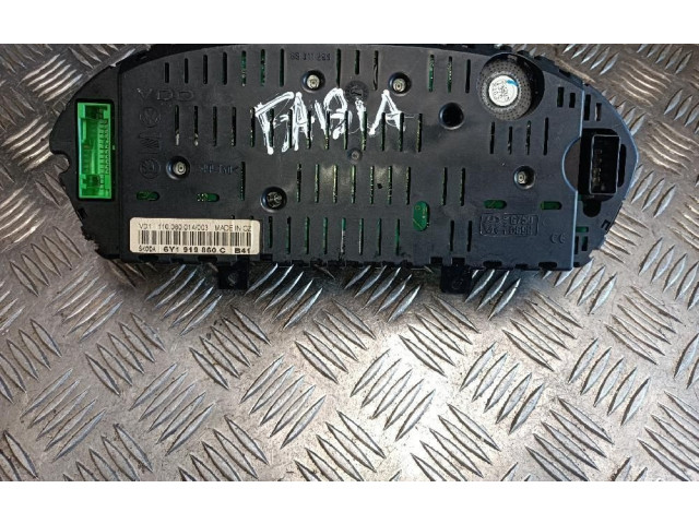 Панель приборов 110080014003 Skoda Fabia Mk1 (6Y)