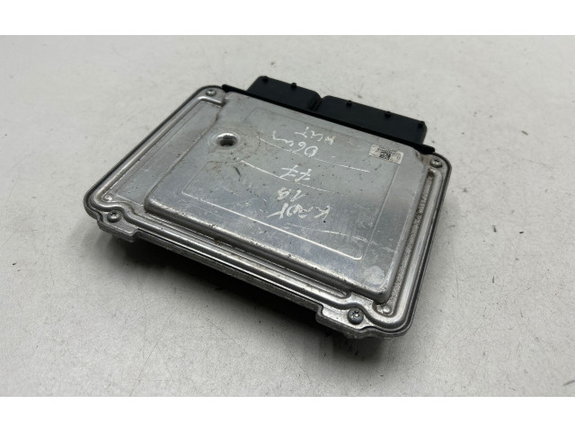 Řídící jednotka 03G906021AR, 1039S11562   Volkswagen Caddy 2007