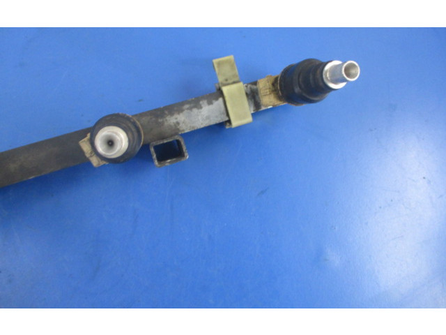 Топливная рампа Saab 9000 CD для двигателя ---